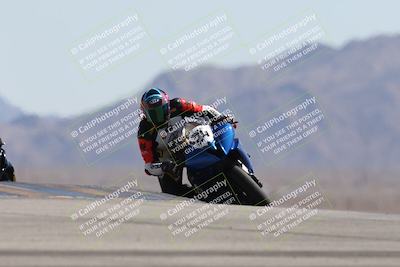 media/Apr-20-2025-CVMA (Sun) [[39090e8767]]/Race 16-Formula Middleweight/